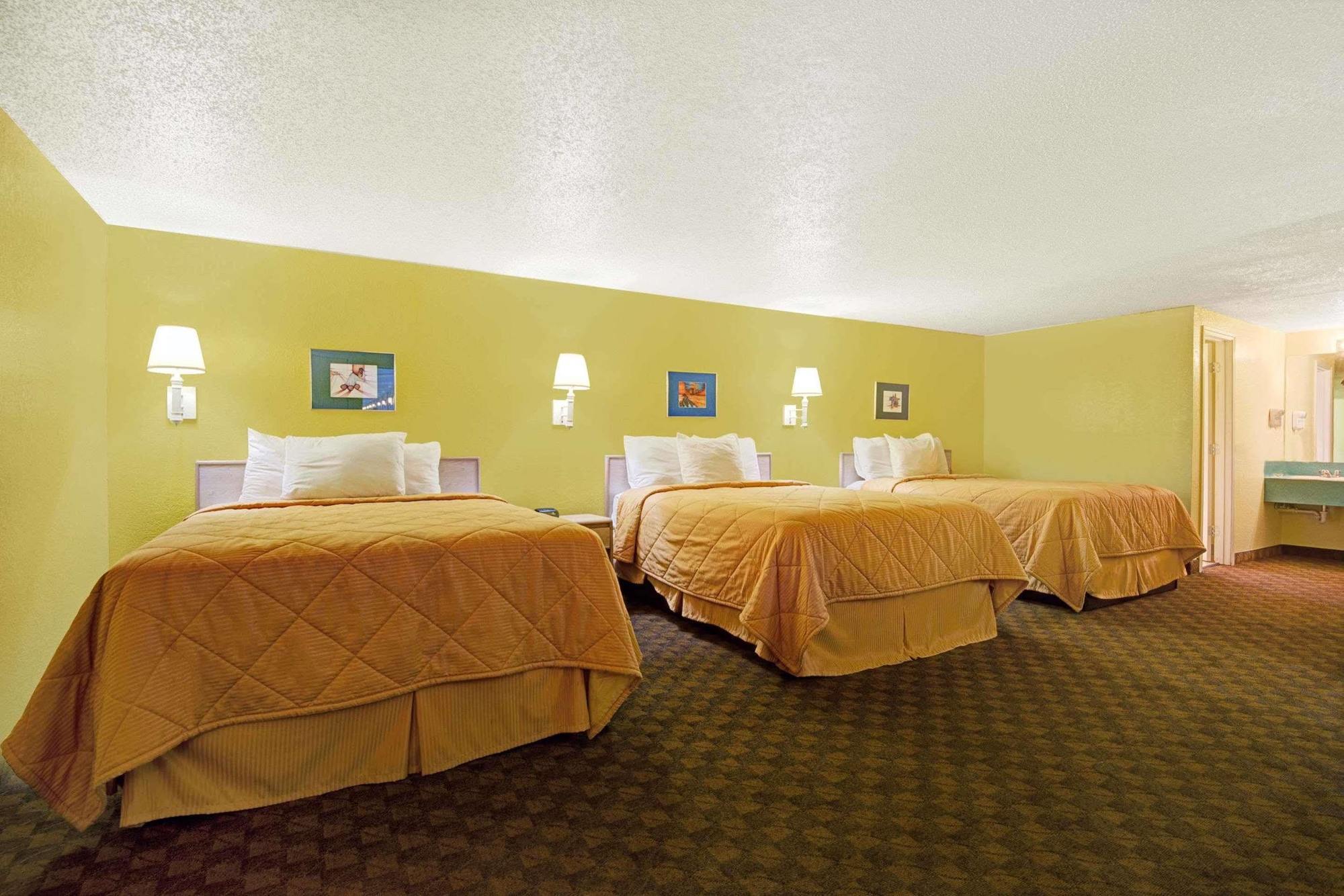 White Rock Inn San Marcos Bagian luar foto