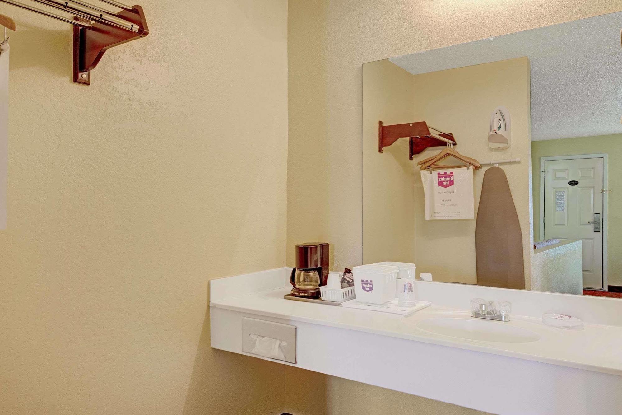 White Rock Inn San Marcos Bagian luar foto